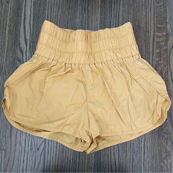 Free People Movement The Way Home high rise shorts size medium - Picture 1 of 7